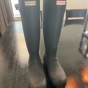 Hunter Rain Boots (size 9)